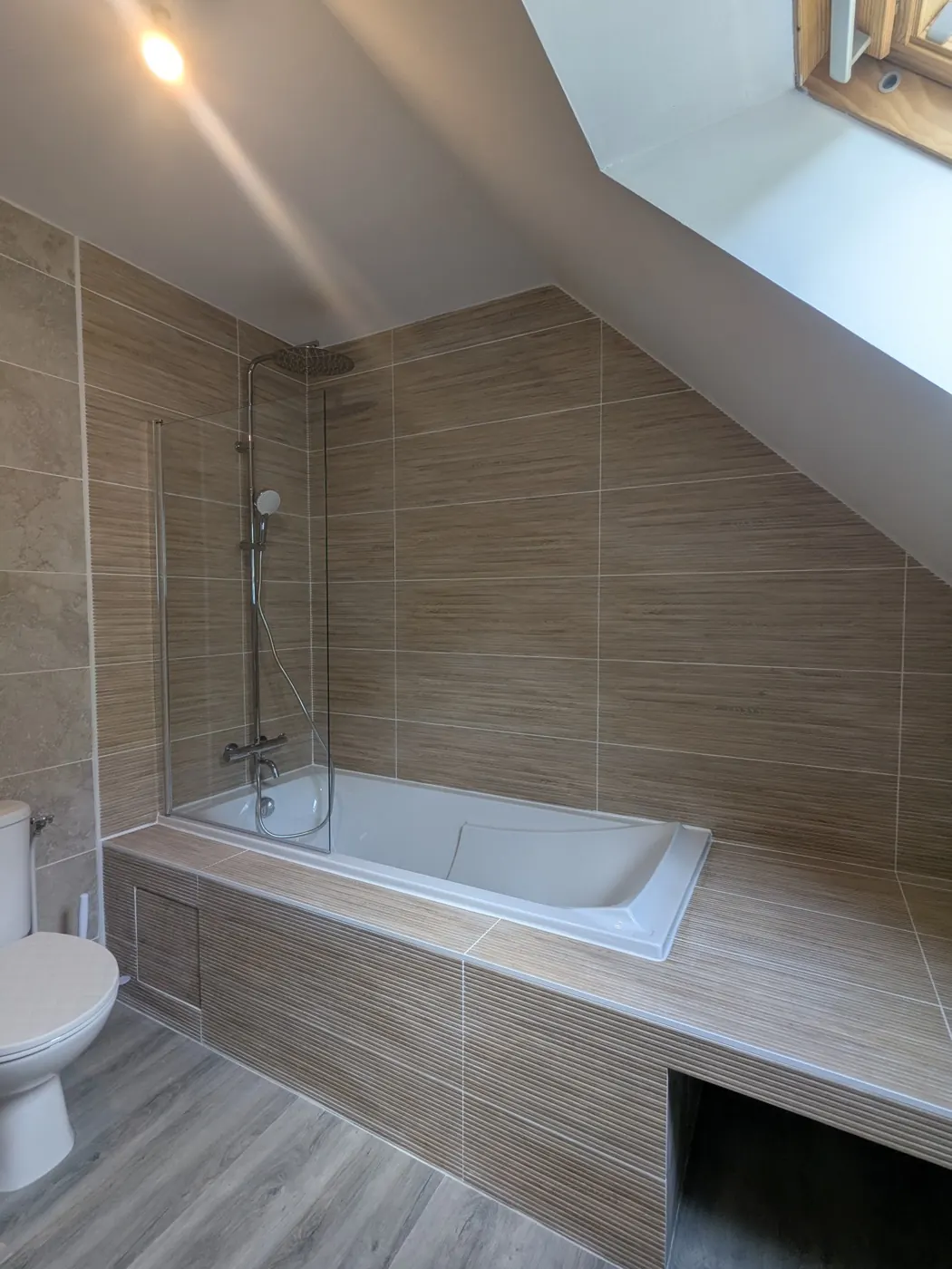 Salle de bains réalisée par JOFAGIST
