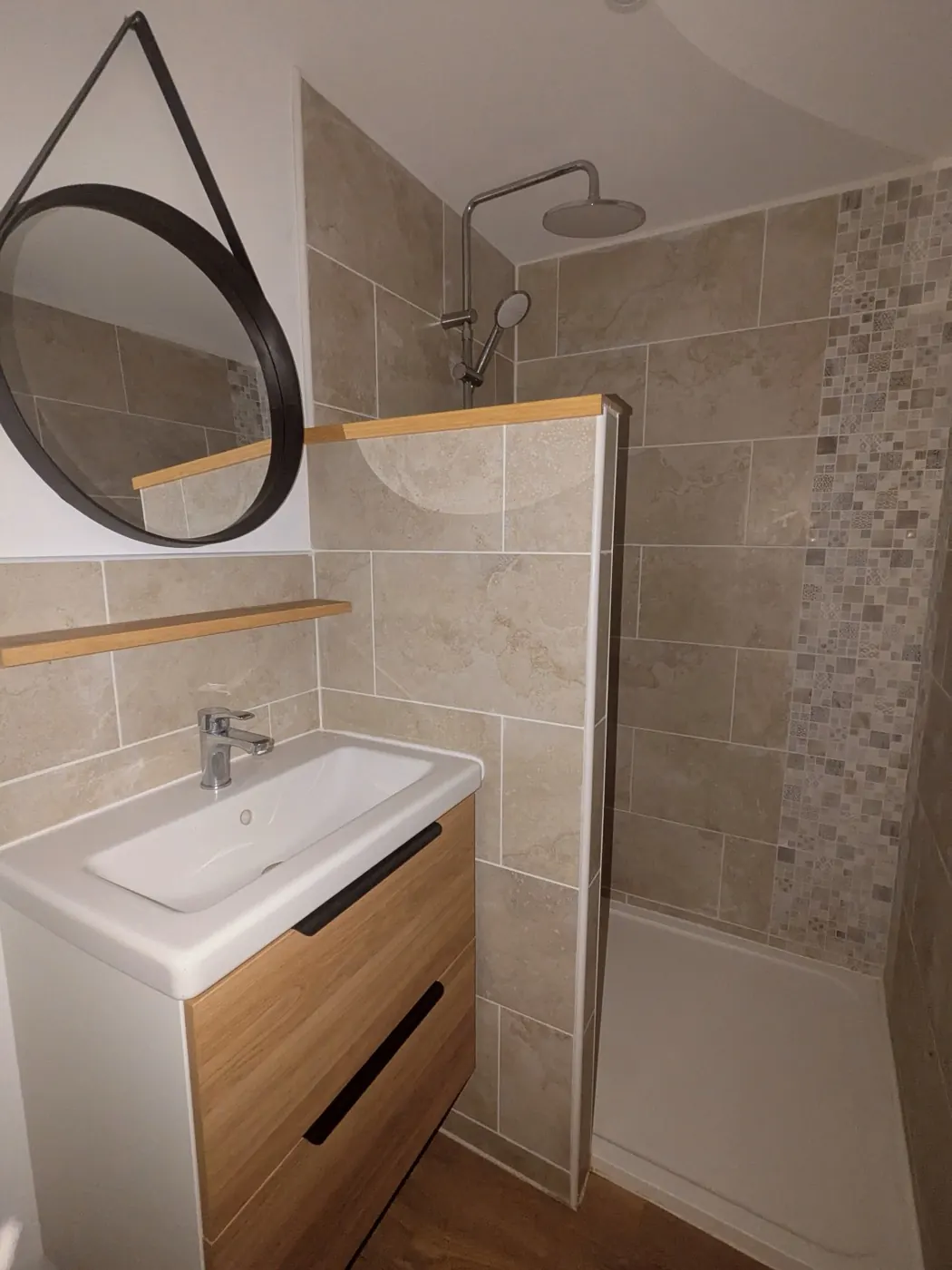 Salle de bains après rénovation par JOFAGIST