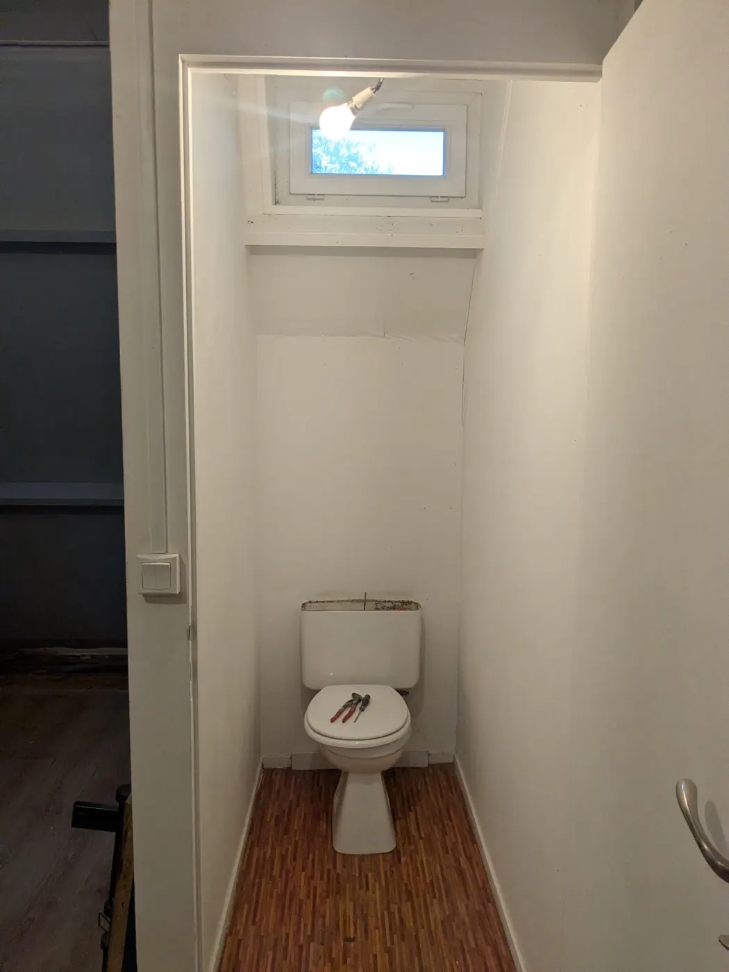 Toilettes avant rénovation par JOFAGIST